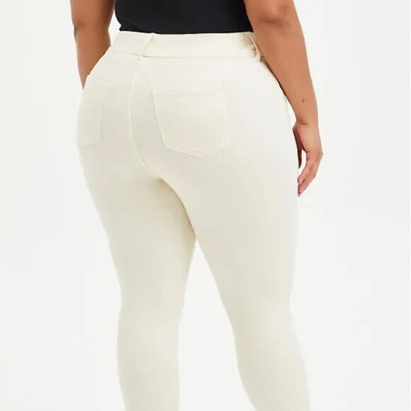 NWT TORRID Denim 16R Skinny Mid-Rise Button Zip Fly Cream Plus Jegging Jeans - Picture 2 of 12